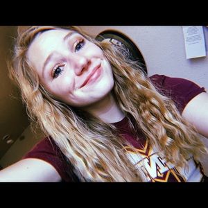 Meet your Posher, Annalise